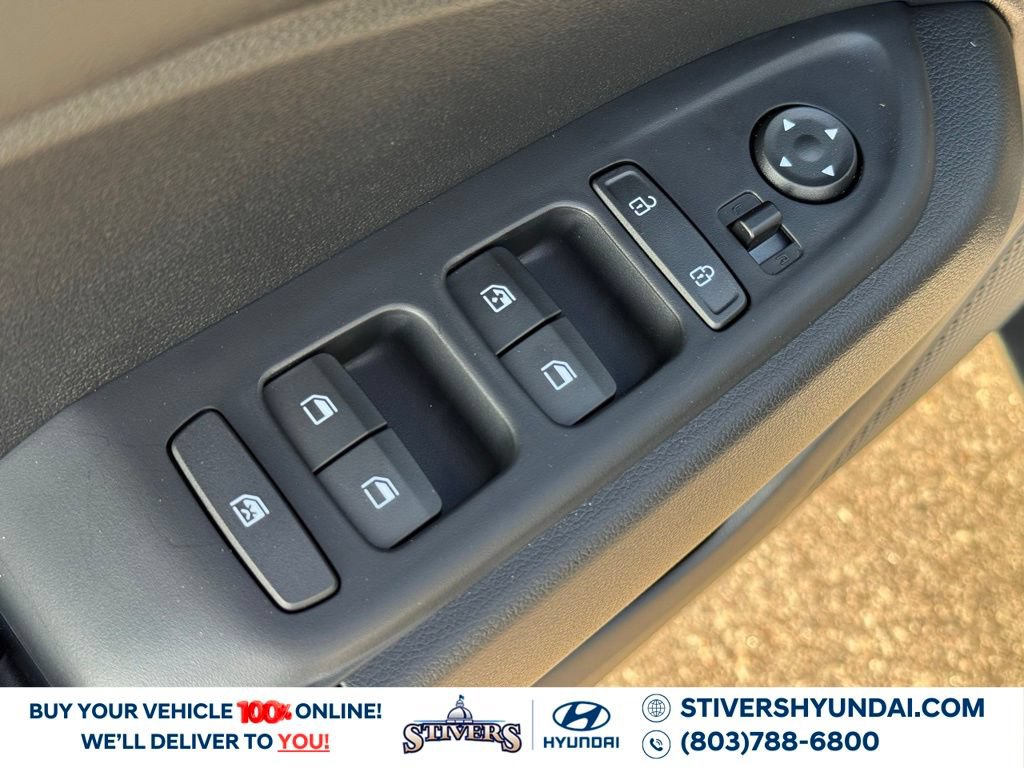 Certified 2026 Hyundai Venue SEL FWD image 23