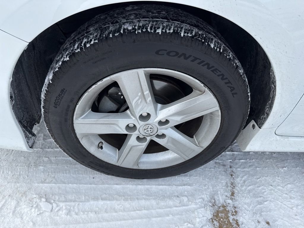 Used 2013 Toyota Camry SE image 12