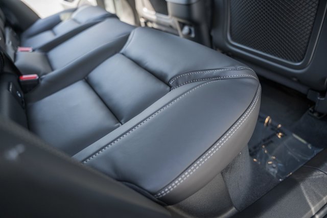 New 2027 Volvo XC60 B5 Ultra AWD/4WD image 33