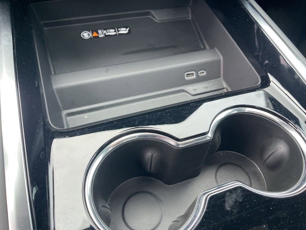 Certified 2026 Chevrolet Suburban Premier w/ Sun And Tow Package image 35