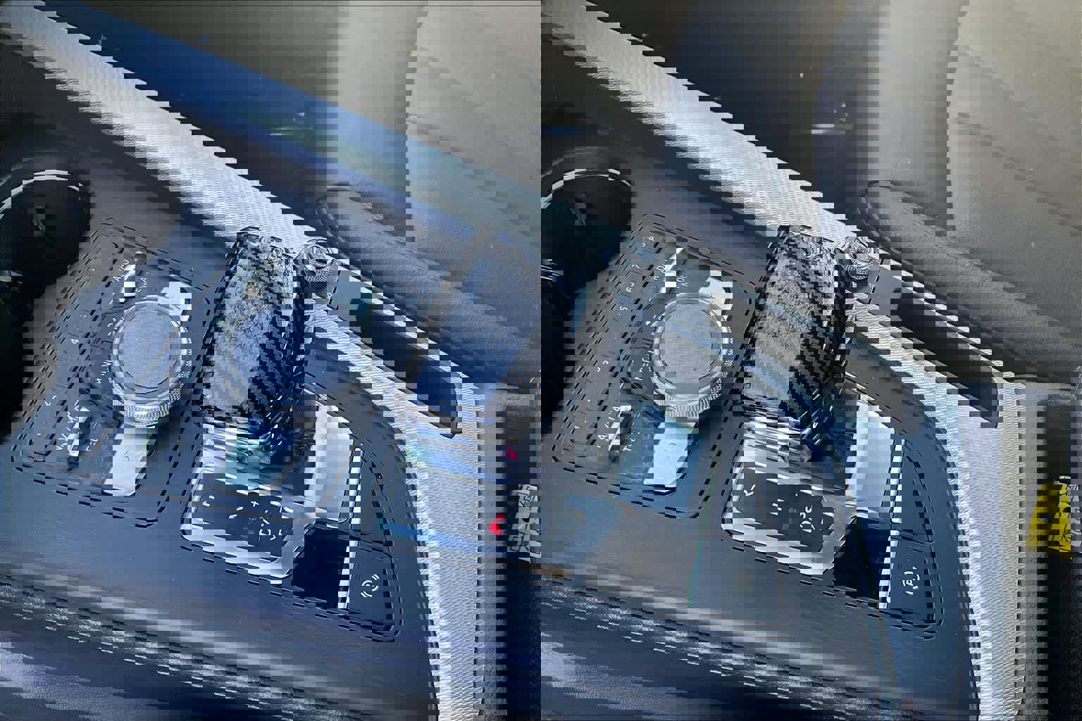 Used 2018 Audi A4 2.0T Premium image 16