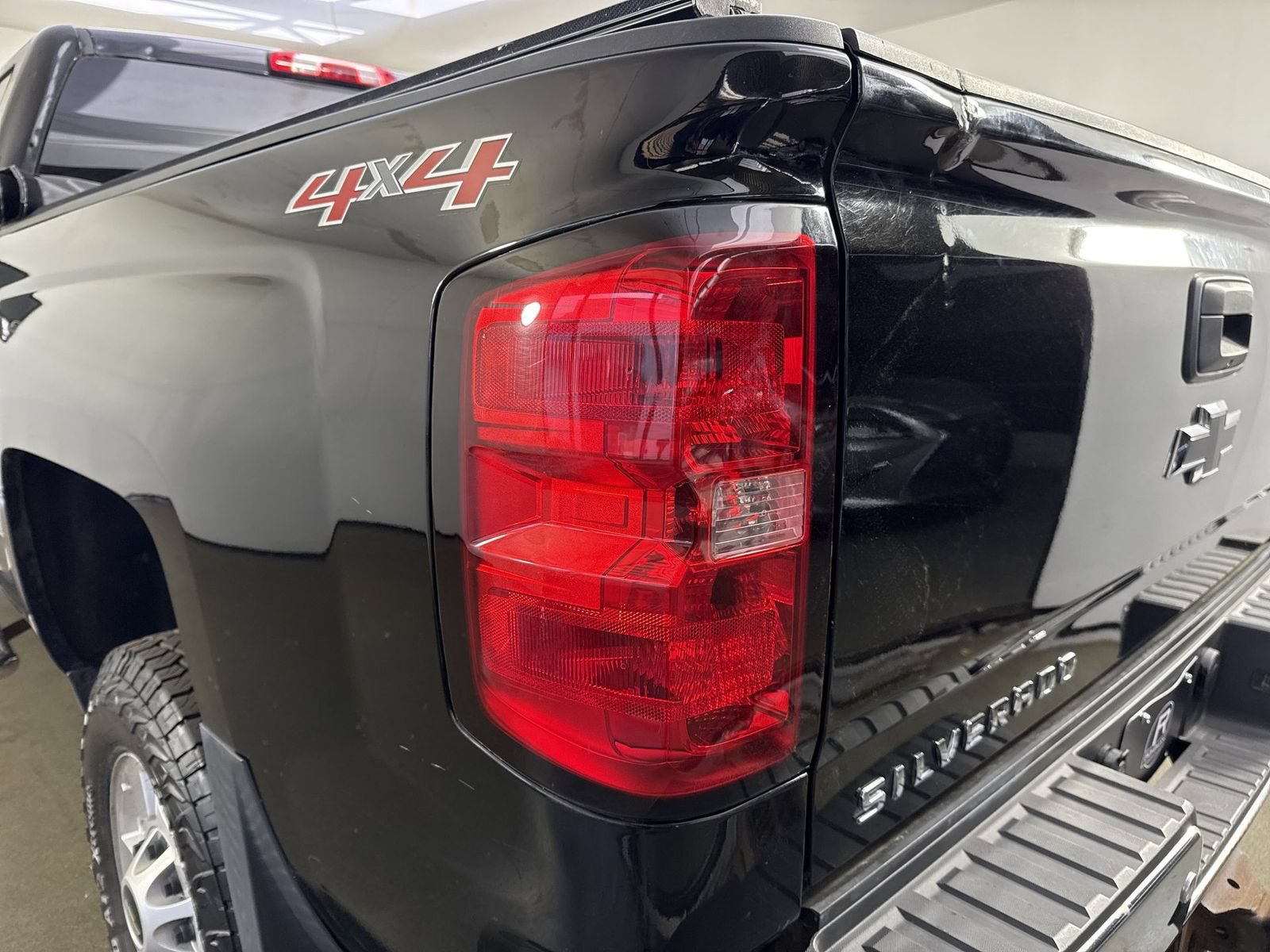 Used 2016 Chevrolet Silverado 2500 LT w/ LT Convenience Package AWD/4WD image 30