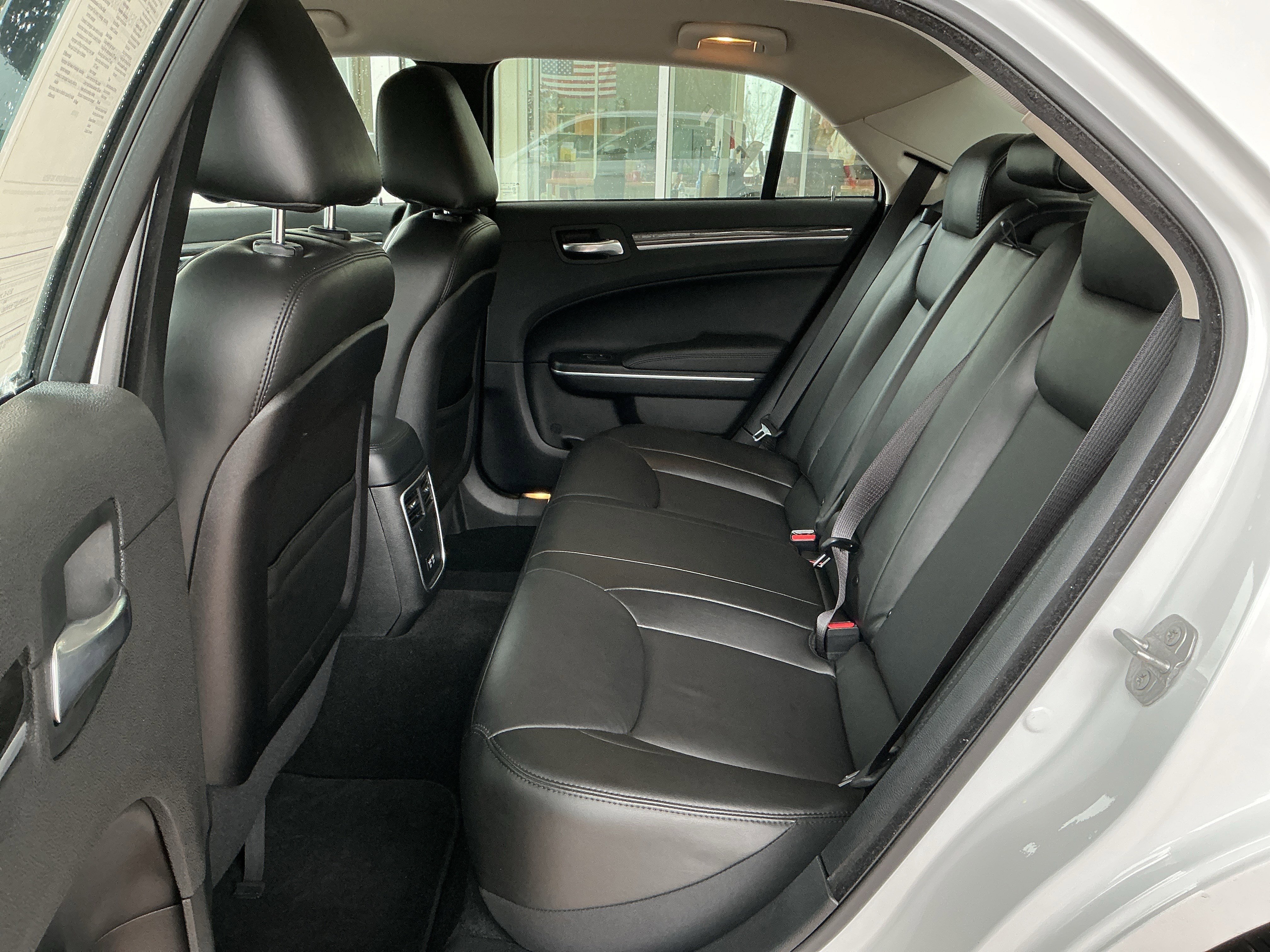 Used 2021 Chrysler 300 Touring L image 18