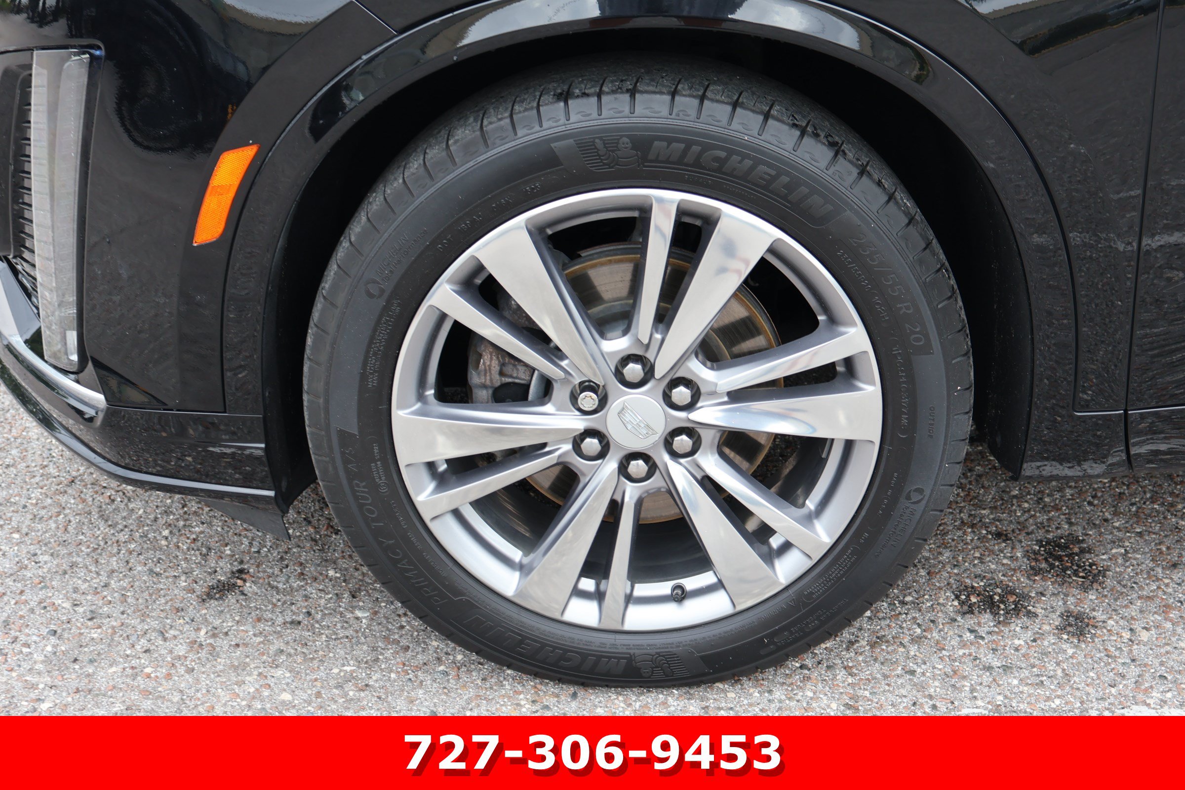 Used 2023 Cadillac XT6 Premium Luxury FWD image 14