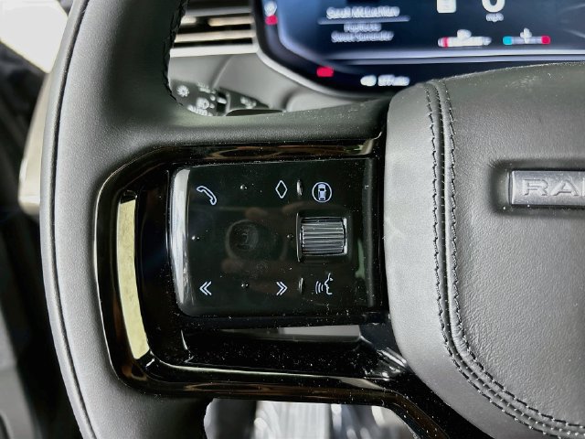 New 2026 Land Rover Range Rover Sport Dynamic SE AWD/4WD image 10