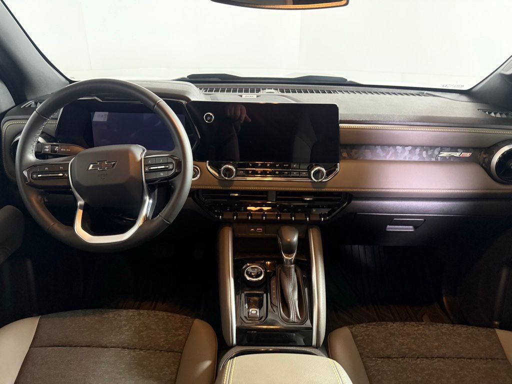 Used 2024 Chevrolet Colorado ZR2 w/ Technology Package image 18