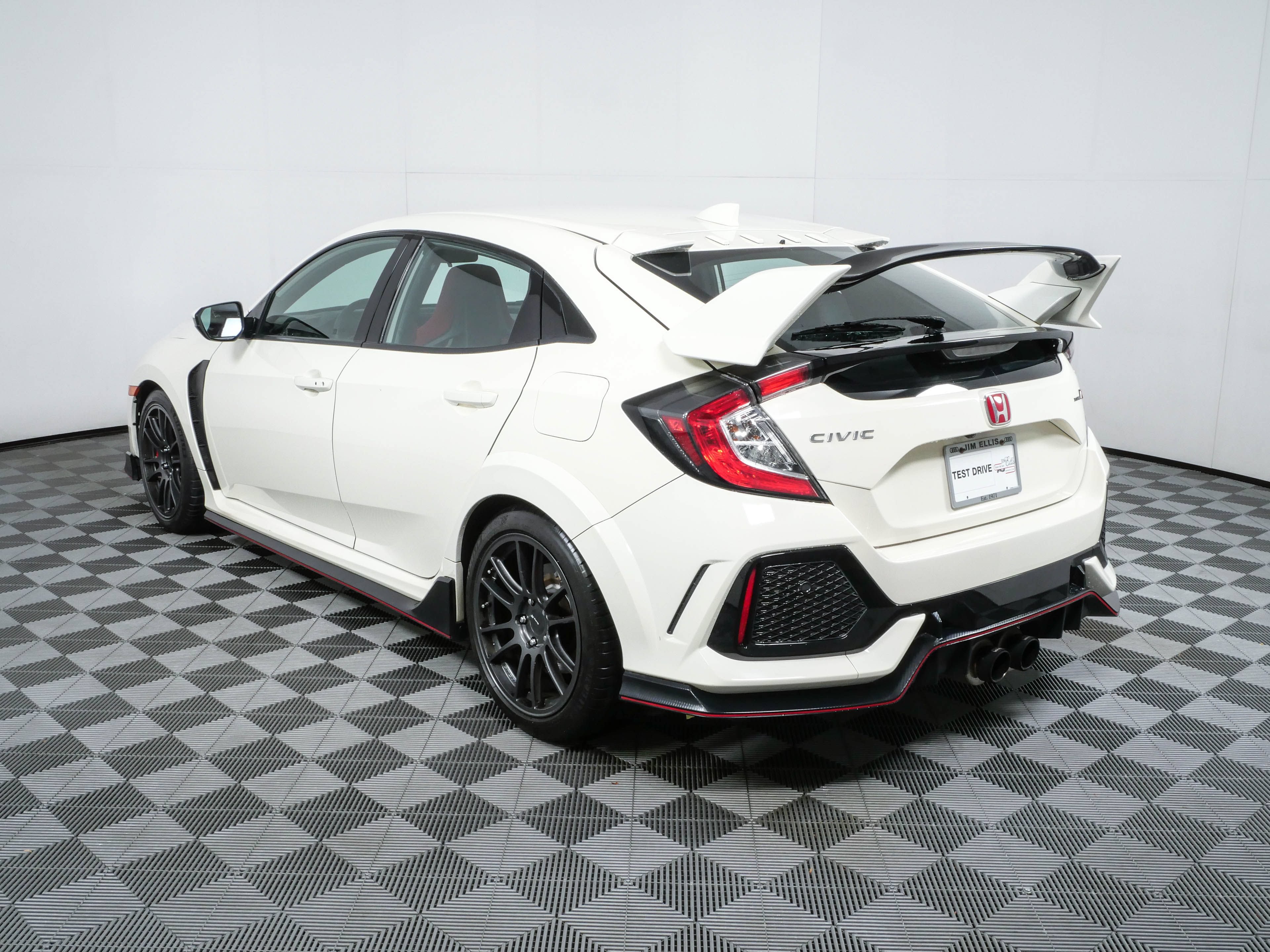 Used 2017 Honda Civic Type R image 26