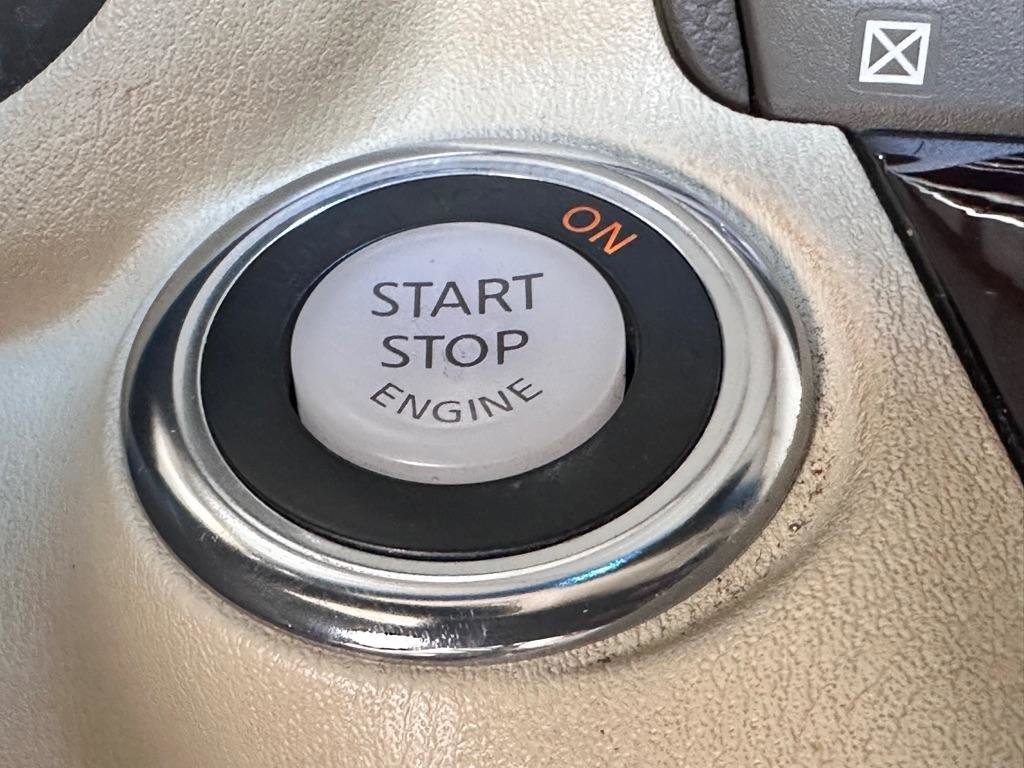 Used 2013 INFINITI M37 37x w/ Premium Pkg image 22