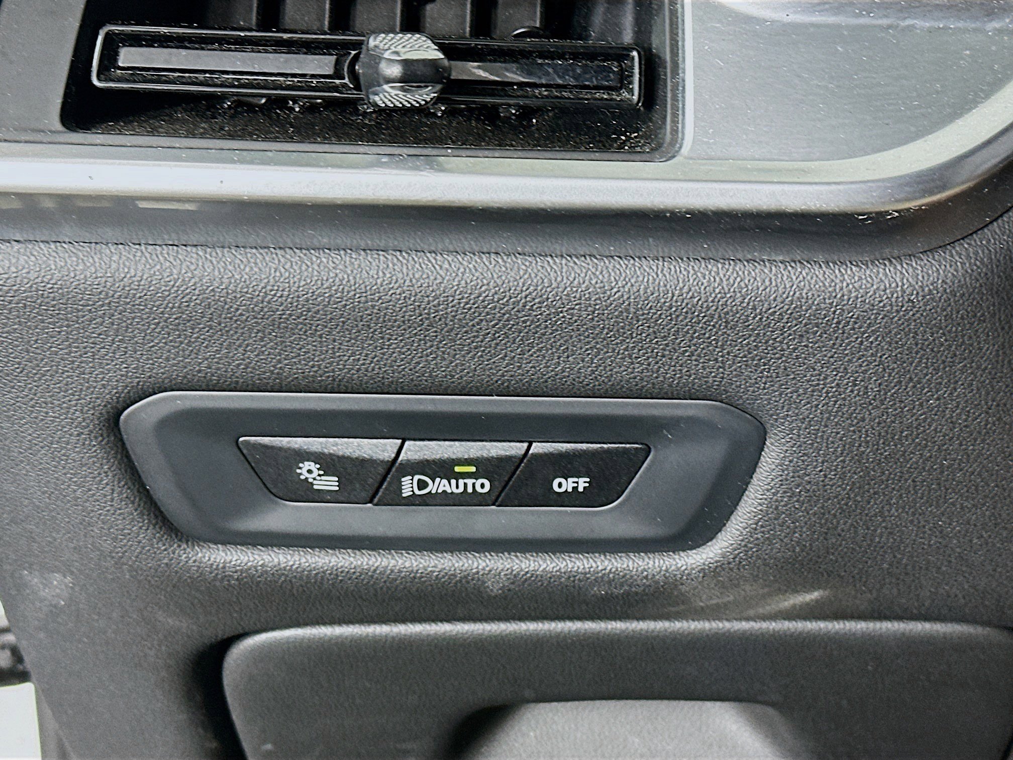 Used 2024 BMW X5 sDrive40i RWD image 17