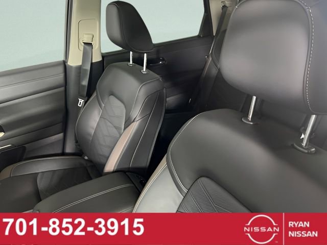 New 2025 Nissan Pathfinder Platinum w/ Cargo Package image 29