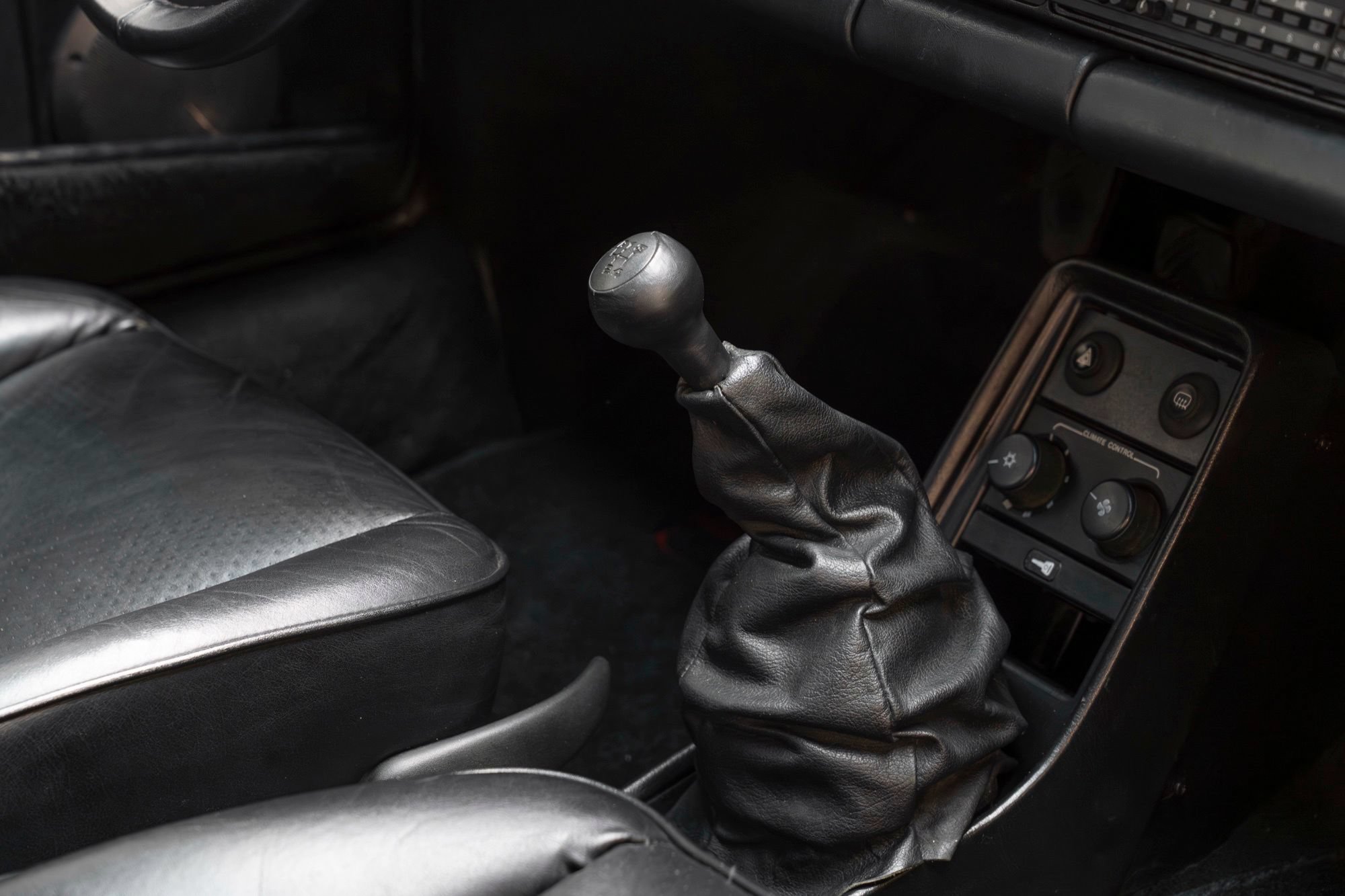 Used 1988 Porsche 911 Carrera RWD image 34