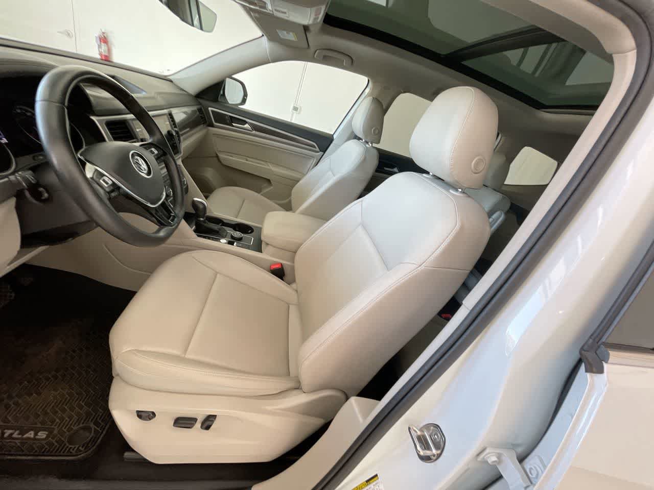 Used 2019 Volkswagen Atlas SE w/ Panoramic Sunroof Package AWD/4WD image 11