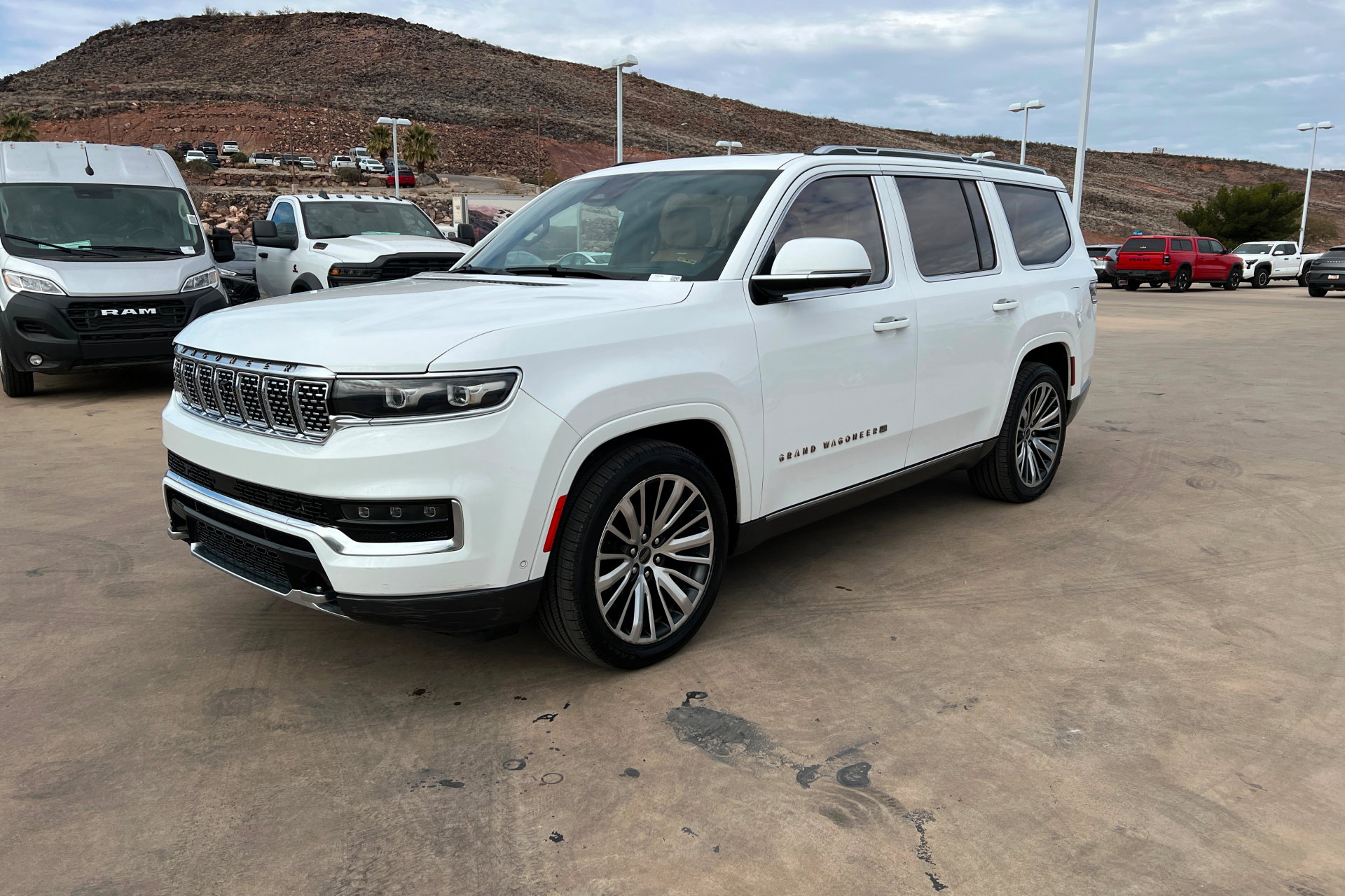 Used 2022 Jeep Grand Wagoneer Series III w/ HD Trailer Tow Package image 1