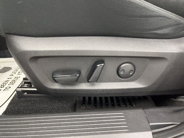 Used 2024 Nissan Rogue SV image 30