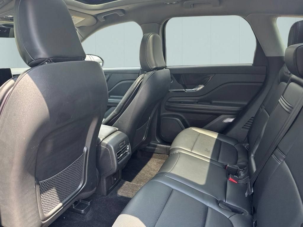Used 2022 Lincoln Corsair Reserve w/ Equipment Group 201A AWD/4WD image 18
