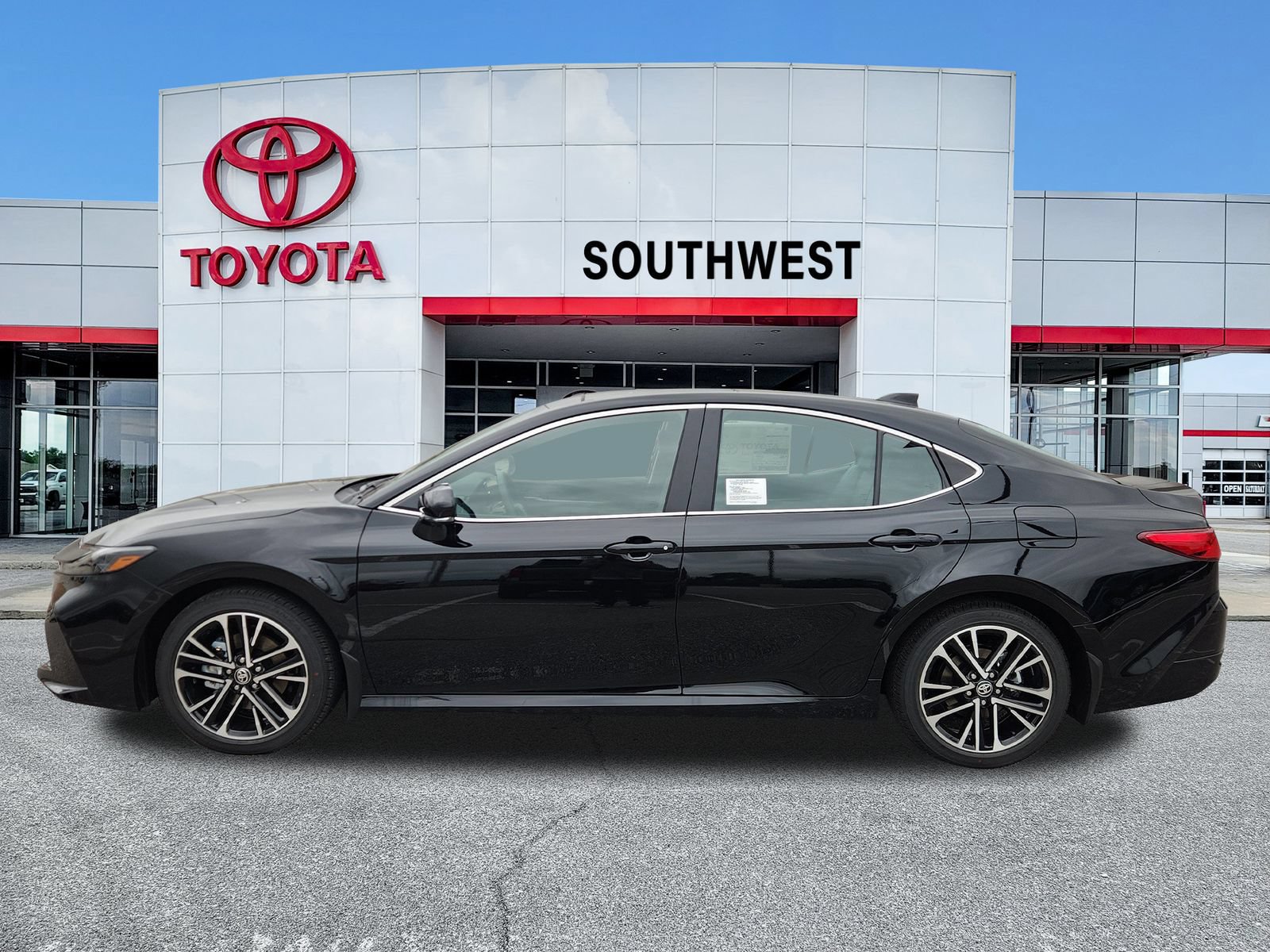 New 2026 Toyota Camry XLE w/ Premium Plus Package FWD video 3
