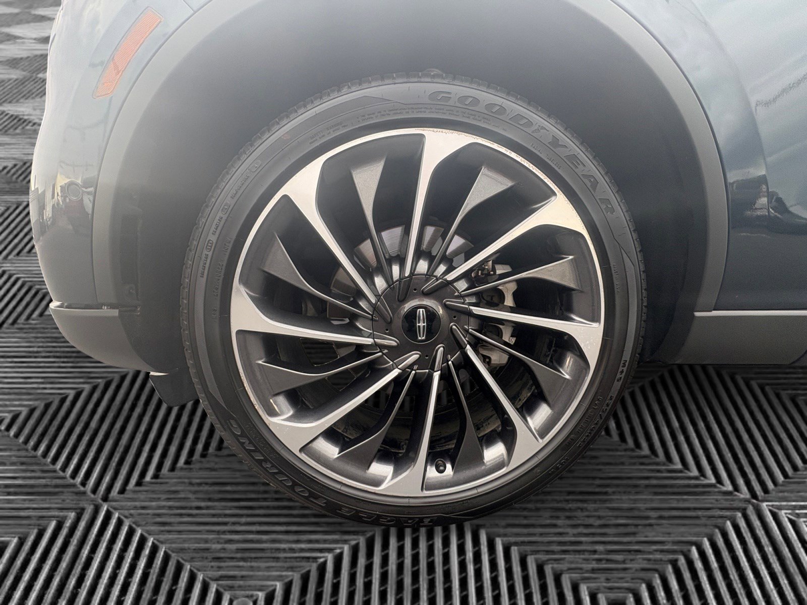 Certified 2021 Lincoln Aviator Reserve w/ Equipment Group 201A AWD/4WD image 14