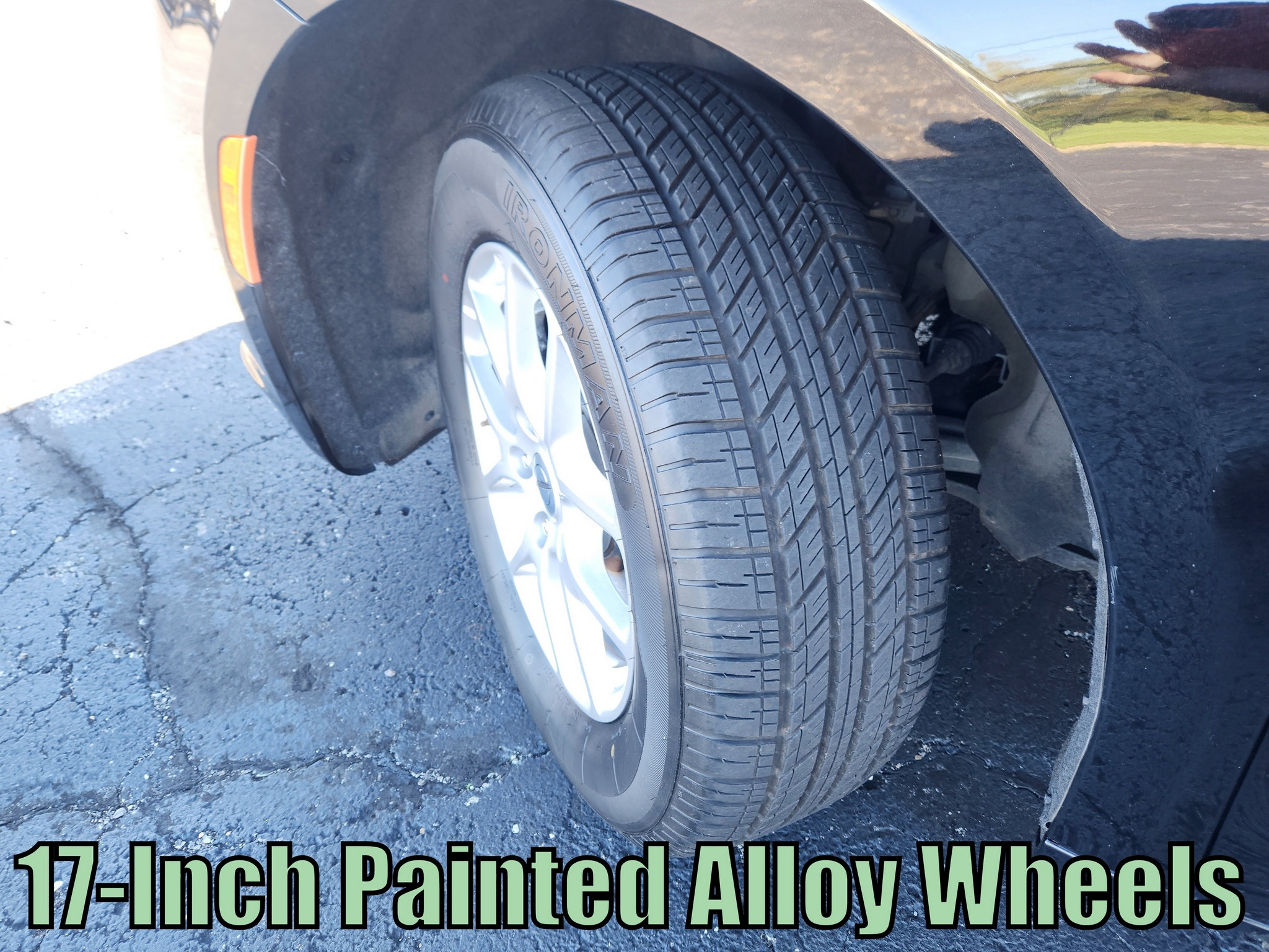Used 2025 Chrysler Pacifica Select FWD image 14
