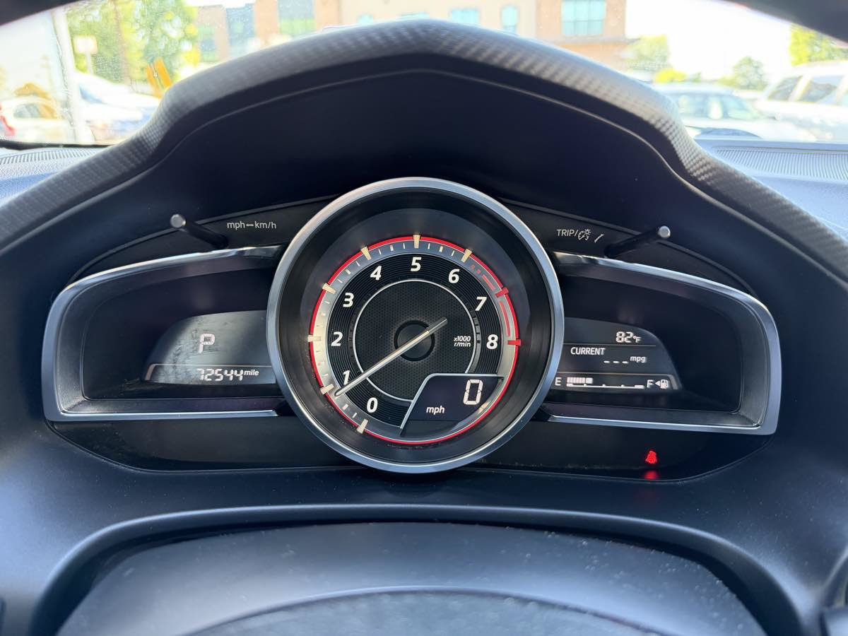 Used 2014 MAZDA MAZDA3 s Touring FWD image 16
