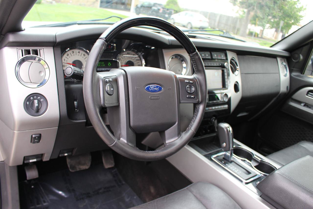 Used 2014 Ford Expedition Limited w/ Equipment Group 301A AWD/4WD image 17