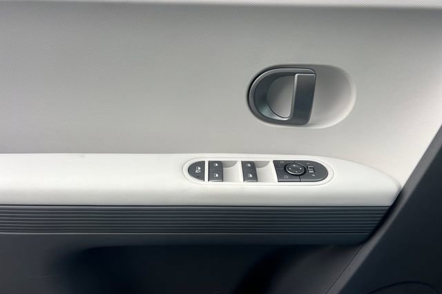 New 2026 Hyundai Ioniq 5 SEL image 11