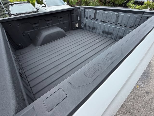 Certified 2022 GMC Sierra 1500 Elevation w/ Preferred Package RWD image 11