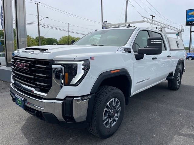 Used 2024 GMC Sierra 3500 Pro w/ Convenience Package AWD/4WD image 16