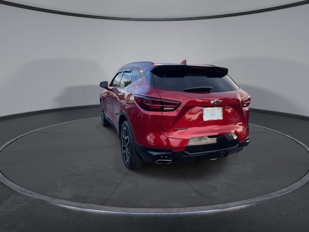 Used 2023 Chevrolet Blazer RS w/ Enhanced Convenience Package FWD image 2