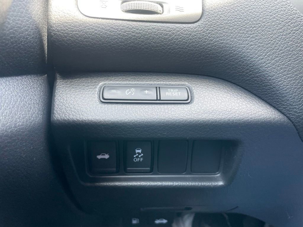 Used 2017 Nissan Altima 2.5 SV FWD image 40
