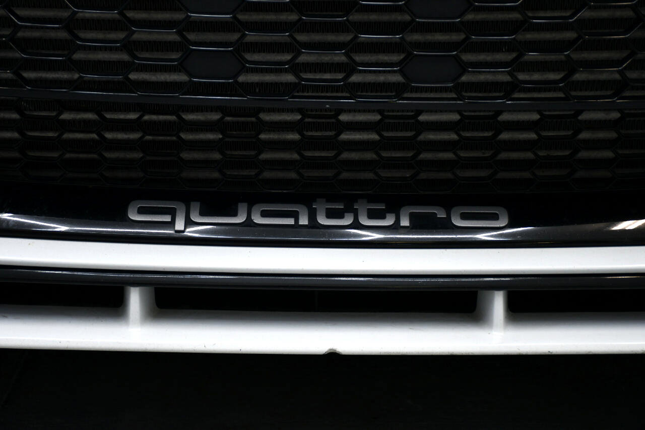 Used 2018 Audi TT RS image 11