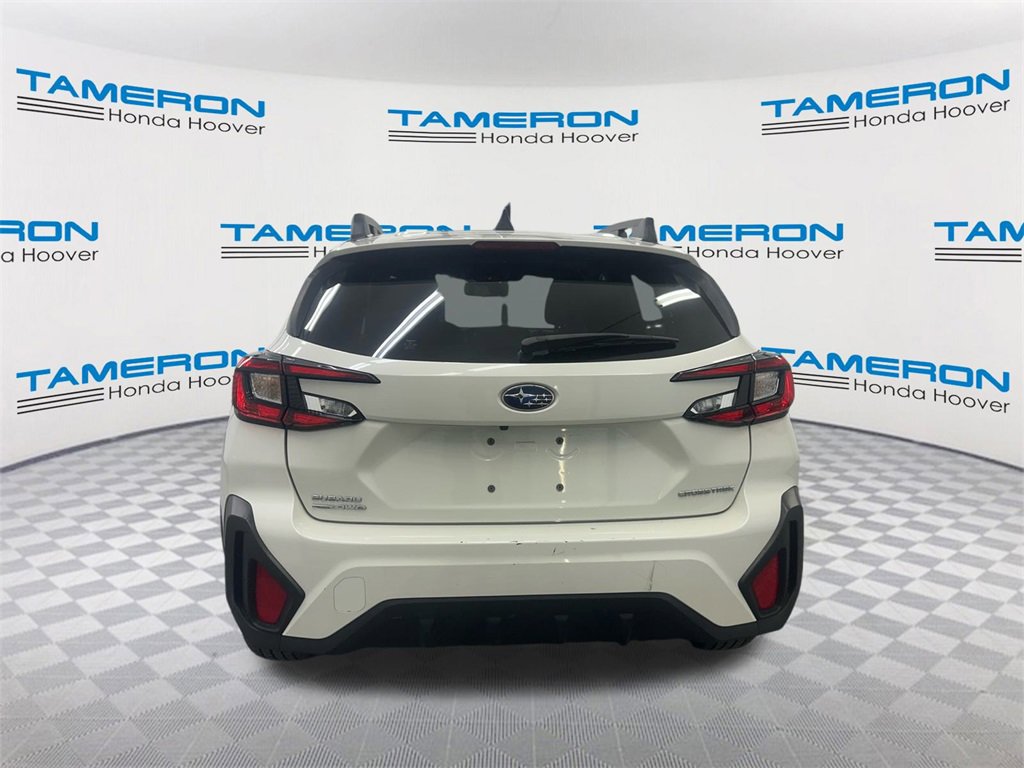 Used 2024 Subaru Crosstrek 2.0i Premium image 4