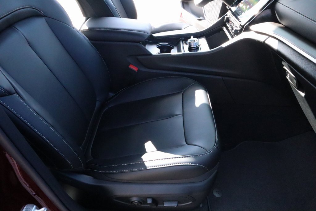 New 2025 Jeep Grand Cherokee L Limited image 15