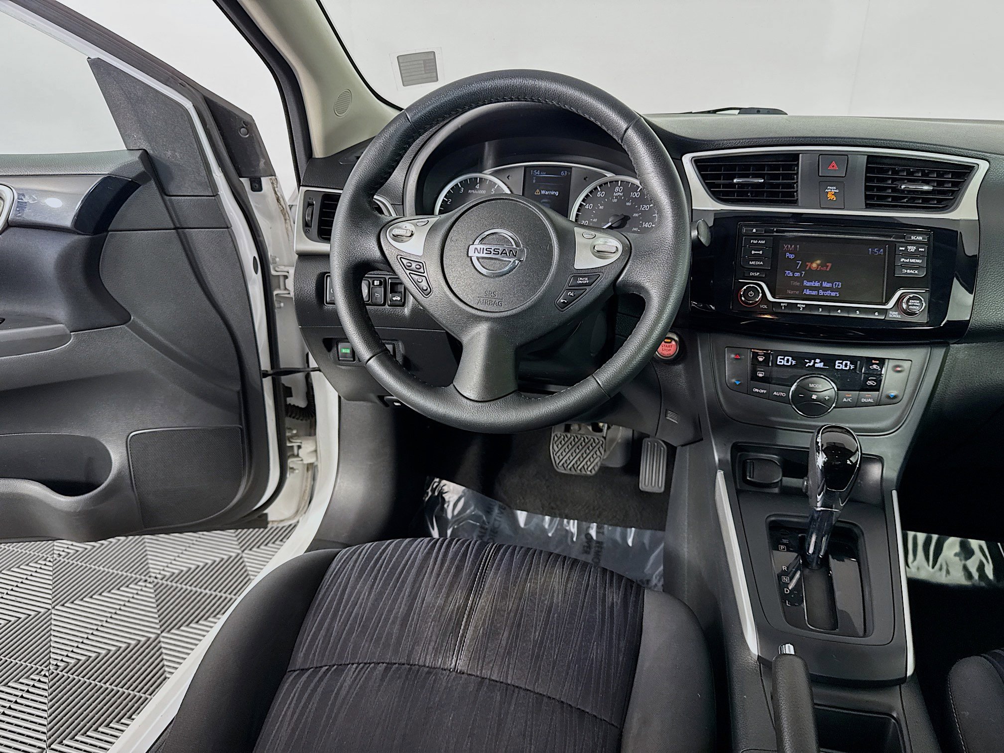 Used 2018 Nissan Sentra SV image 21