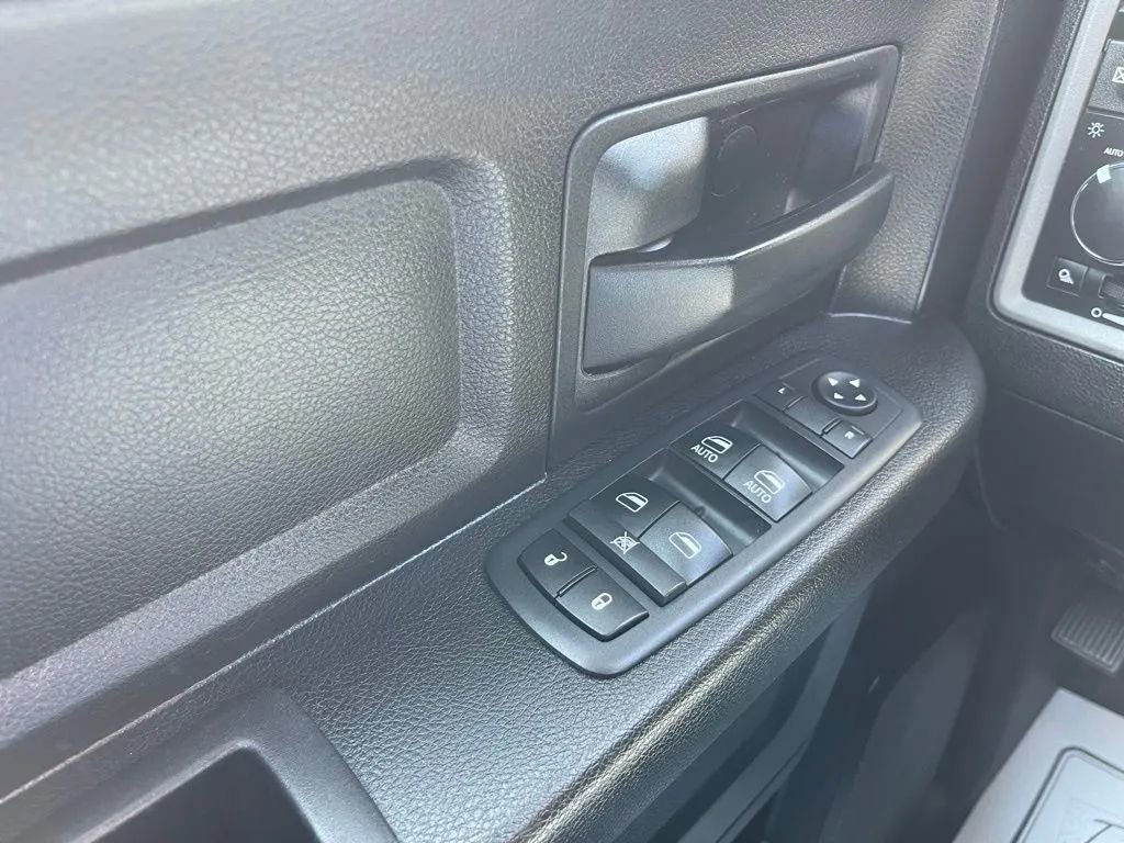 Used 2019 RAM 1500 ST image 29