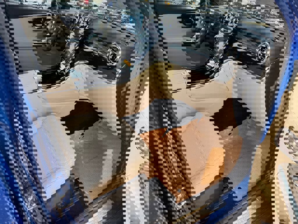 New 2026 Mercedes-Benz GLC 300 4MATIC image 21