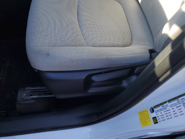 Used 2022 Toyota Corolla Cross LE FWD image 18
