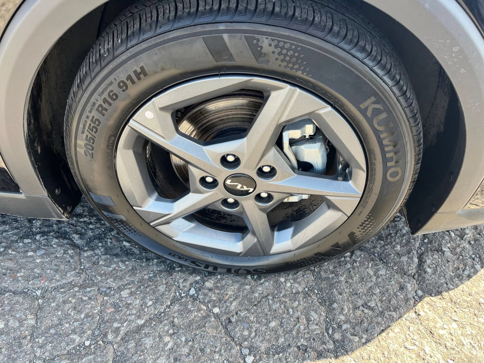 Used 2025 Kia K4 FWD image 40