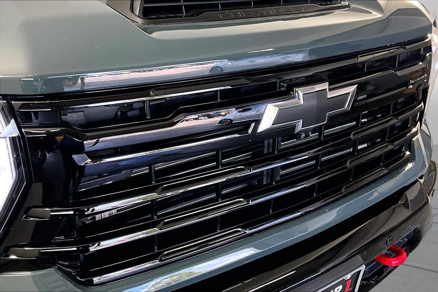 Used 2026 Chevrolet Silverado 2500 LTZ w/ LTZ Plus Package AWD/4WD image 28