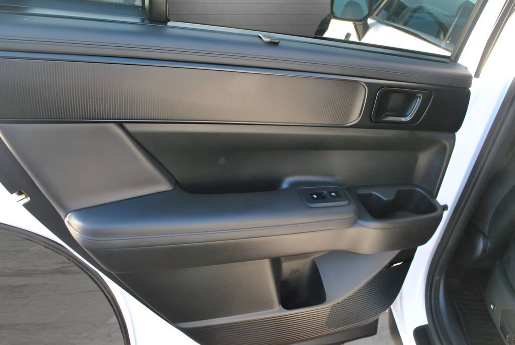 Used 2024 Hyundai Santa Fe Calligraphy image 9