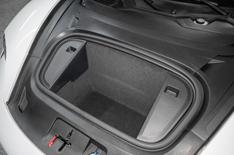 Used 2021 Porsche Taycan Turbo Sedan image 7