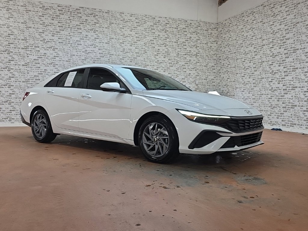 Certified 2024 Hyundai Elantra SEL video 1