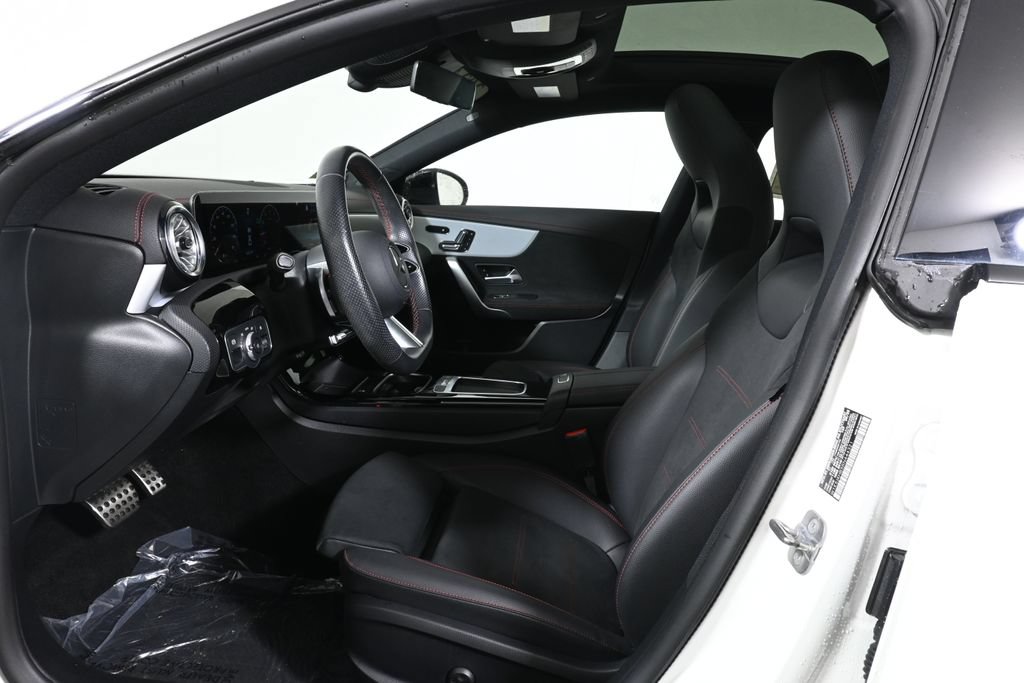 Certified 2024 Mercedes-Benz CLA 250 4MATIC image 3