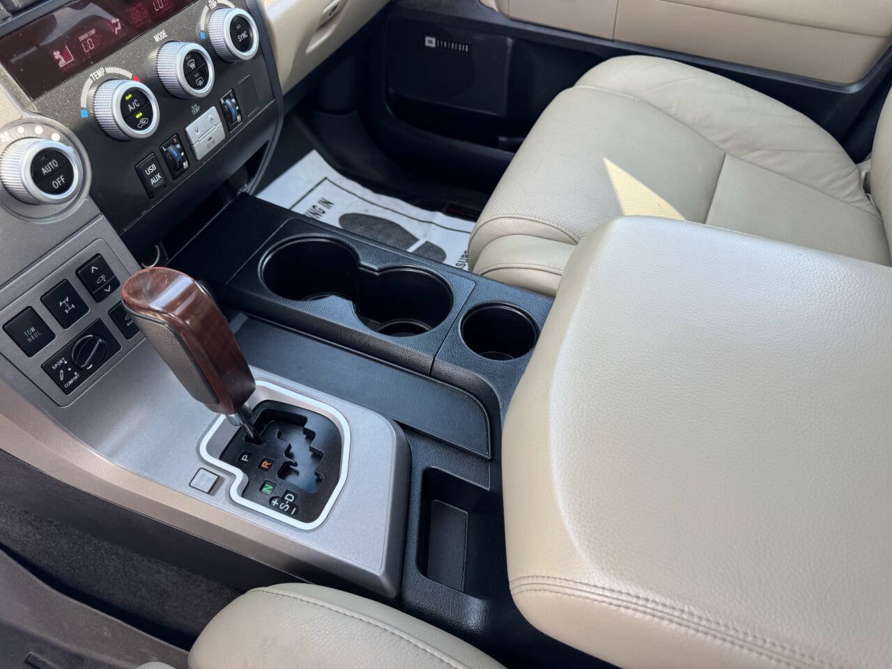 Used 2014 Toyota Sequoia Platinum AWD/4WD image 24