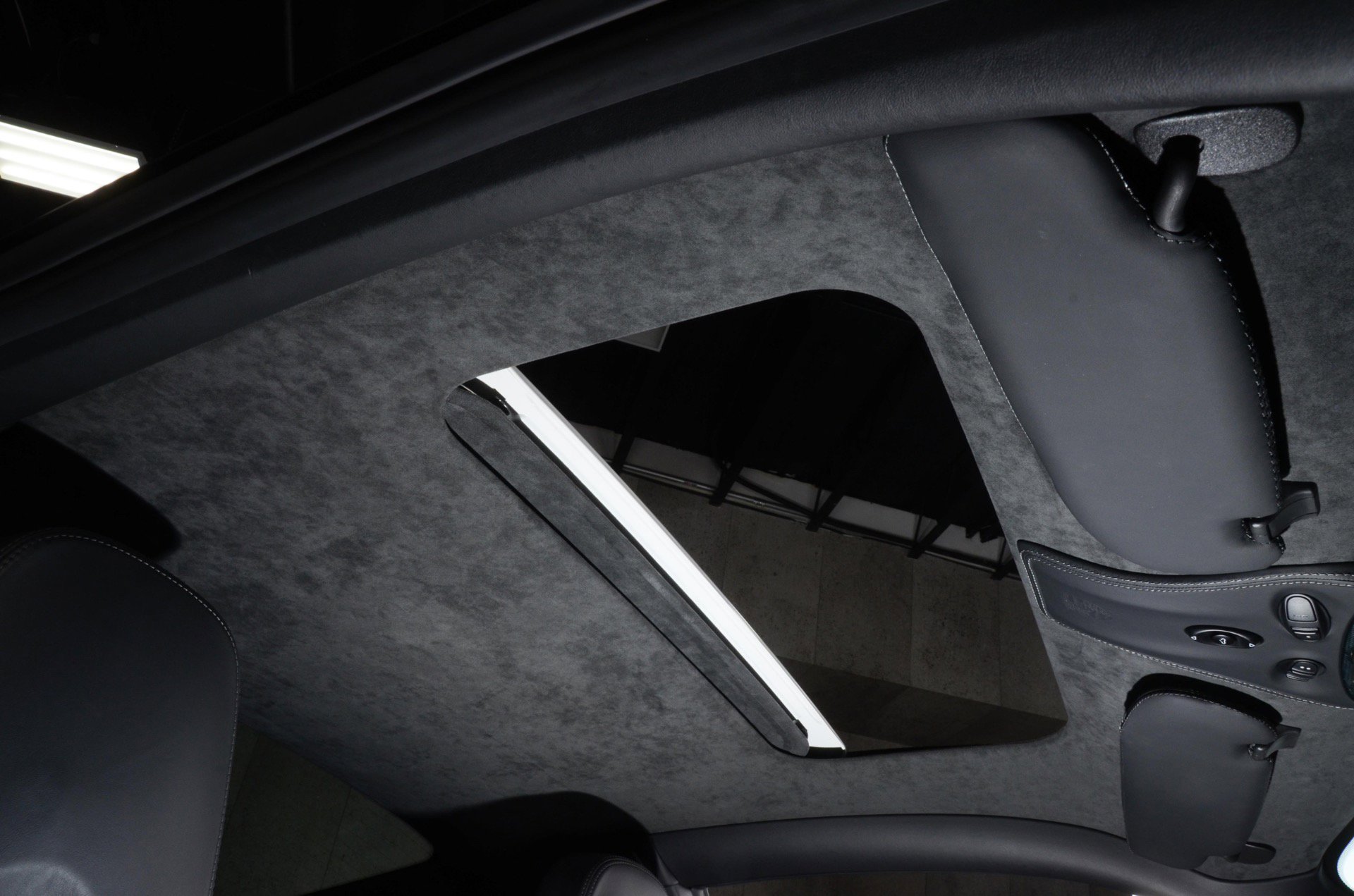 Used 2010 Porsche 911 Carrera 4S image 22