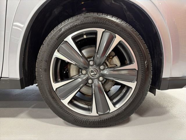 Used 2023 Lexus UX 250h AWD w/ Accessory Package (Z2) image 33