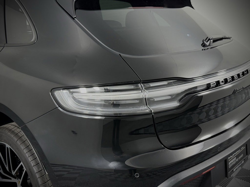 Certified 2025 Porsche Macan image 13