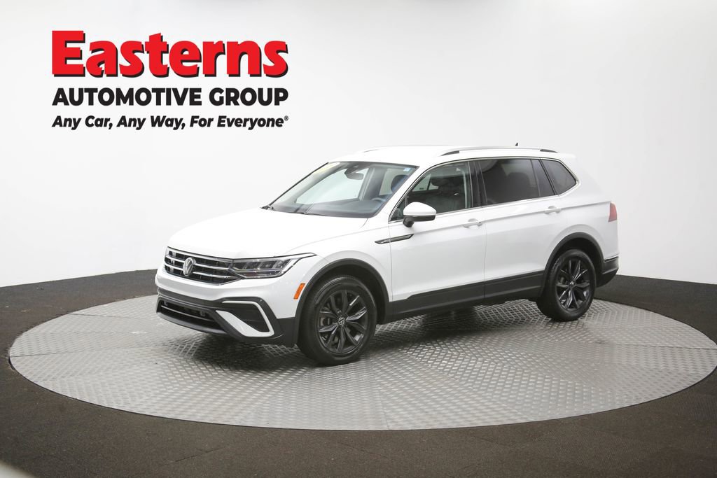 Used 2024 Volkswagen Tiguan SE image 56