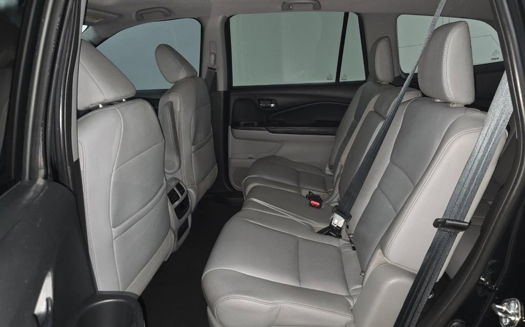 Used 2017 Honda Pilot EX-L image 9