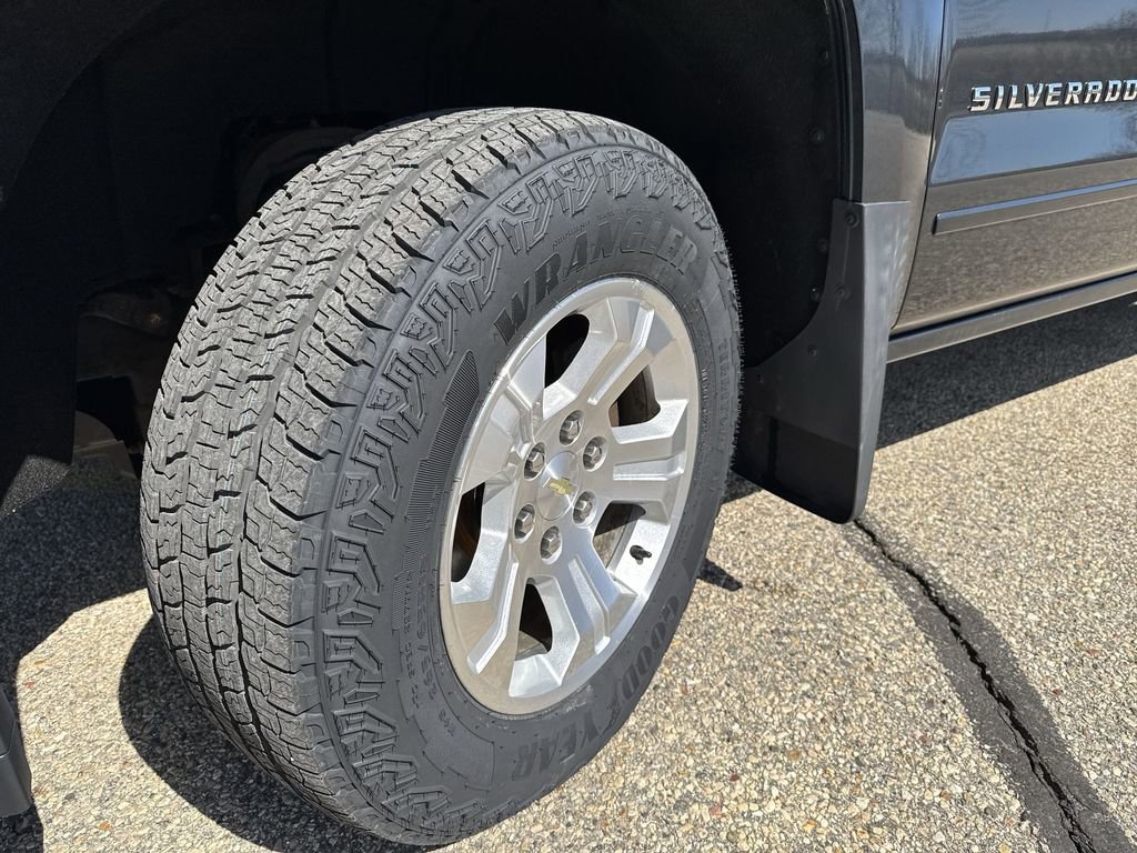 Certified 2017 Chevrolet Silverado 1500 LT w/ All Star Edition image 3