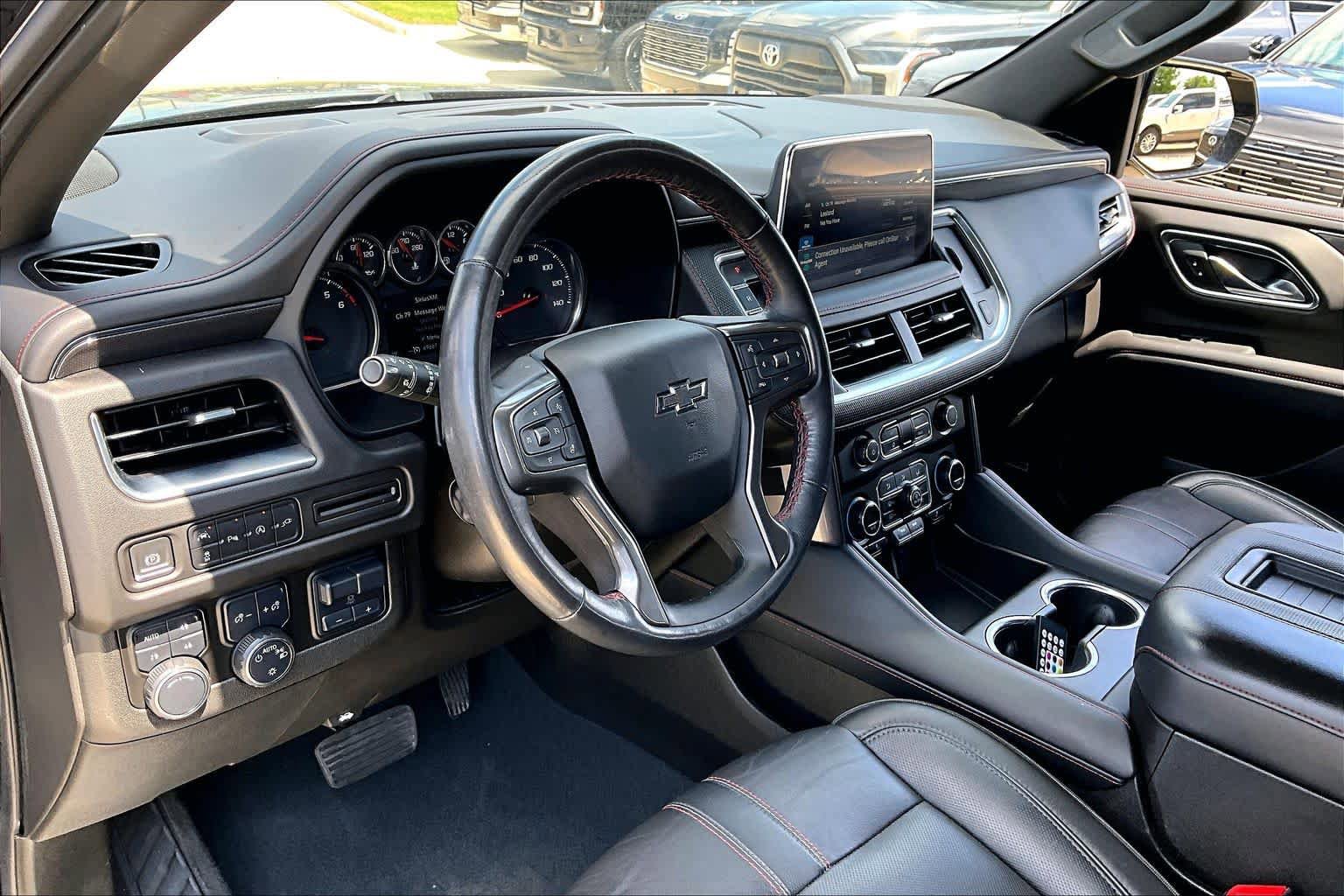 Used 2021 Chevrolet Suburban RST w/ Luxury Package AWD/4WD image 16